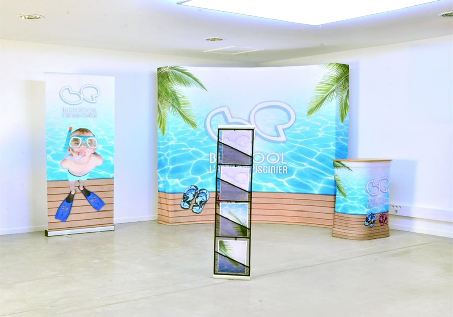 stand-courbe-9m2-pubinlyon kit-salon-stand-courbe-espace-9m2