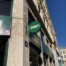 enseigne-drapeau-lumineuse-verte-pour-bar-lyon
