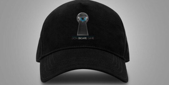 mockup-casquette-logo-lyon-escape-game